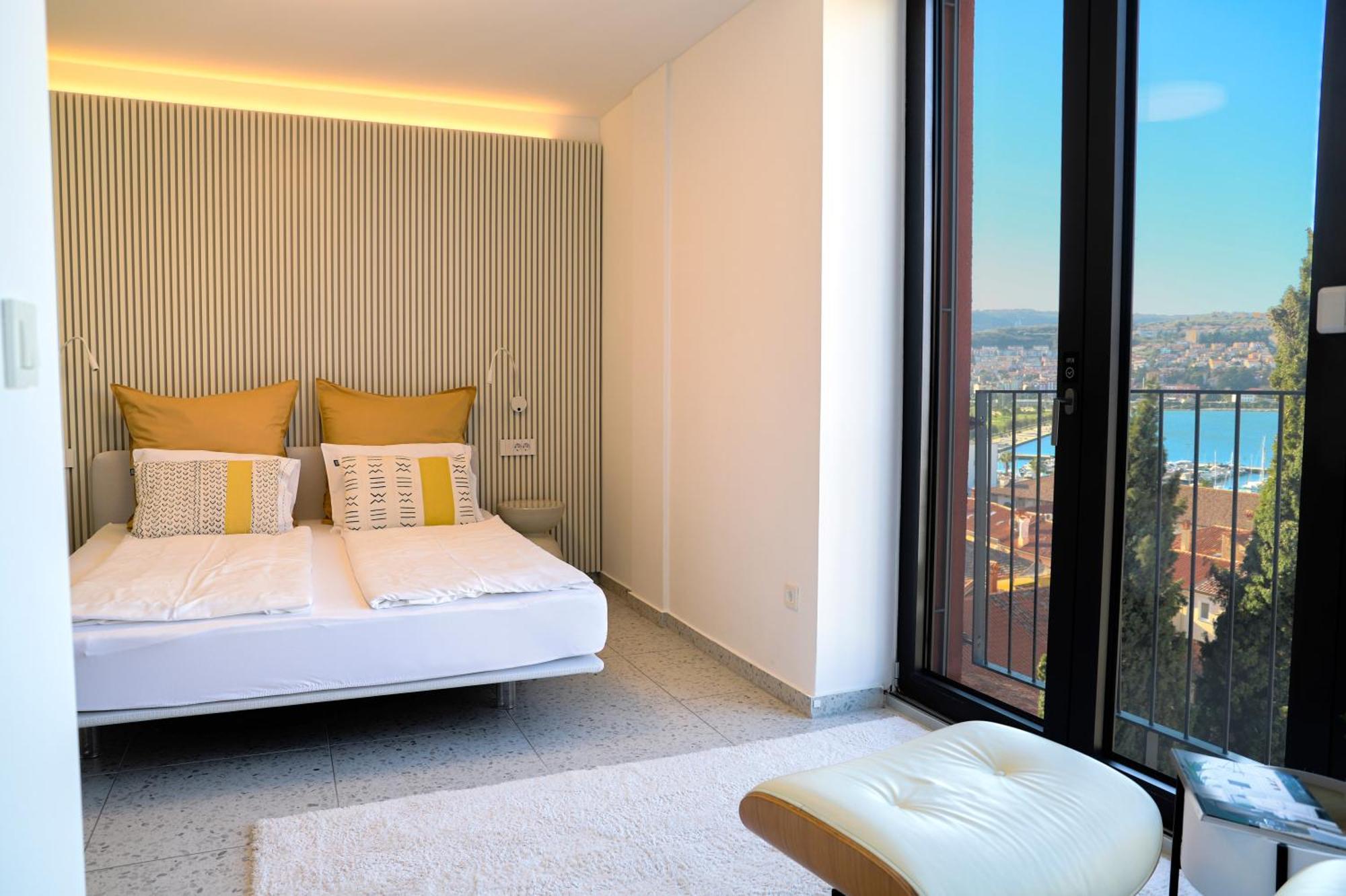 Koper Seaside Residence Buitenkant foto